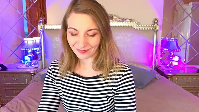 Katherine Loveau online show from November 25, 4:35 am