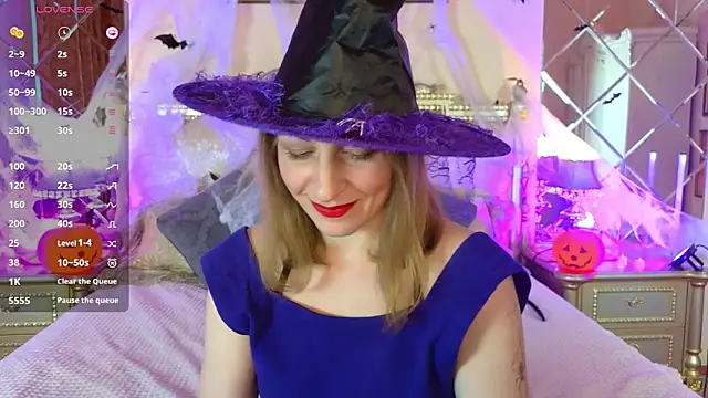 Katherine Loveau online show from October 29, 10:47 am