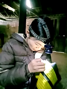 Snapshot of ngan-cute chatting on February 3, 6:22 am ngan-cute online show from February 3, 6:22 am