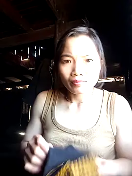 Snapshot of ngan-cute chatting on May 14, 2:08 am ngan-cute online show from May 14, 2:08 am
