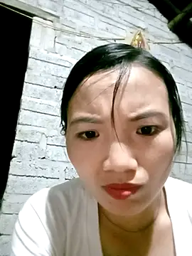 ngan-cute online show from October 10, 2:29 pm