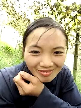 ngan-cute online show from September 24, 9:27 am