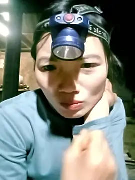 Snapshot of ngan-cute chatting on March 8, 2:04 am ngan-cute online show from March 8, 2:04 am