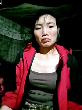 Snapshot of ngan-cute chatting on May 2, 9:47 am ngan-cute online show from May 2, 9:47 am