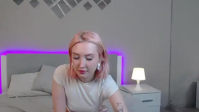 MarianeSun online show from May 15, 4:10 am