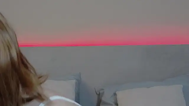 MarianeSun online show from June 26, 3:45 am