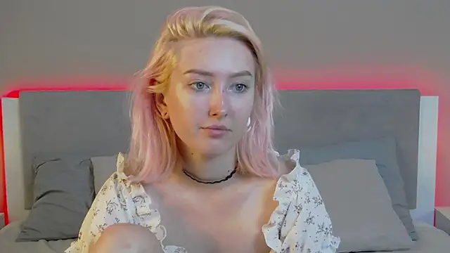 MarianeSun online show from June 18, 4:00 am