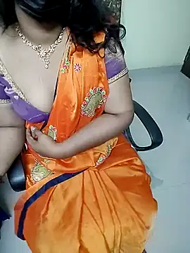 Snapshot of tamilmaha12 chatting on September 23, 11:17 am tamilmaha12 online show from September 23, 11:17 am