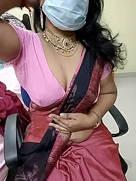 Snapshot of tamilmaha12 chatting on November 12, 8:45 pm tamilmaha12 online show from November 12, 8:45 pm