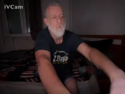 Snapshot of Pigna16PSRN chatting on February 26, 4:45 am Pigna16PSRN online show from February 26, 4:45 am