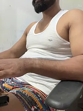Vineeth3906 online show from March 25, 2:49 pm