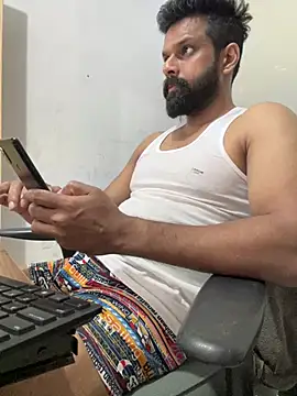 Vineeth3906 online show from April 8, 2:40 pm