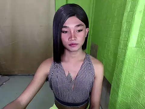 Petite HugeCock online show from September 20, 12:32 pm