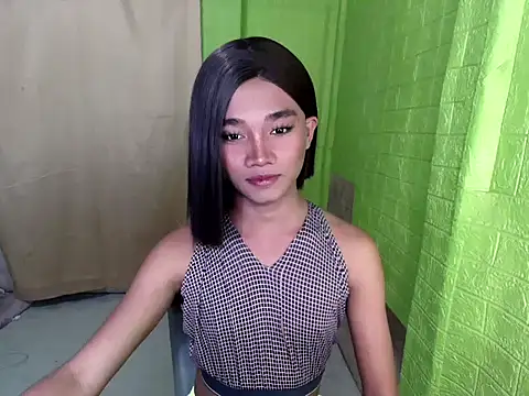 Petite HugeCock online show from September 19, 10:30 am