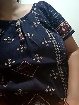 Snapshot of angel_ridhi chatting on May 22, 3:10 pm angel ridhi online show from May 22, 3:10 pm