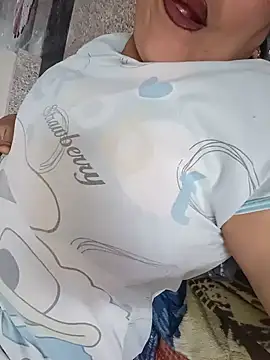 Snapshot of angel_ridhi chatting on June 15, 5:18 am angel ridhi online show from June 15, 5:18 am