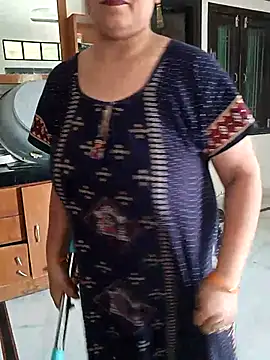 Snapshot of angel_ridhi chatting on June 2, 4:34 am angel ridhi online show from June 2, 4:34 am