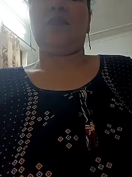 Snapshot of angel_ridhi chatting on May 14, 5:15 am angel ridhi online show from May 14, 5:15 am