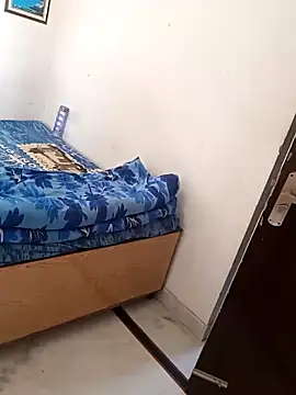 Snapshot of angel_ridhi chatting on February 14, 3:51 am angel ridhi online show from February 14, 3:51 am