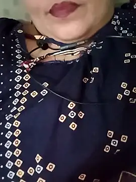 Snapshot of angel_ridhi chatting on June 3, 4:23 pm angel ridhi online show from June 3, 4:23 pm