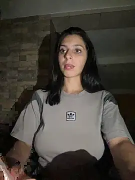 Laraa201 online show from October 16, 9:23 pm