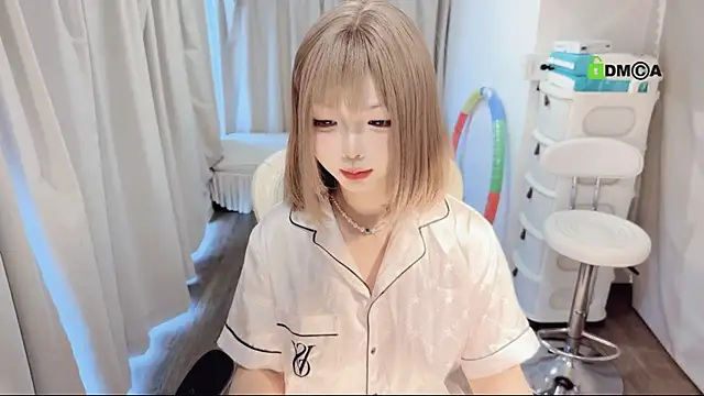 liuruyuan888 online show from July 13, 9:52 am