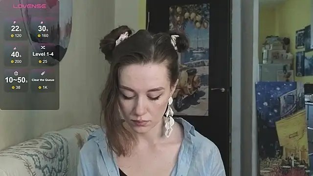 SkyHelen online show from April 15, 7:03 am