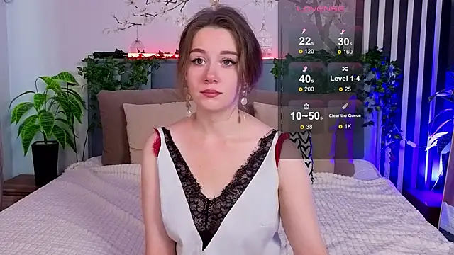 Snapshot of SkyHelen chatting on October 6, 5:30 am SkyHelen online show from October 6, 5:30 am