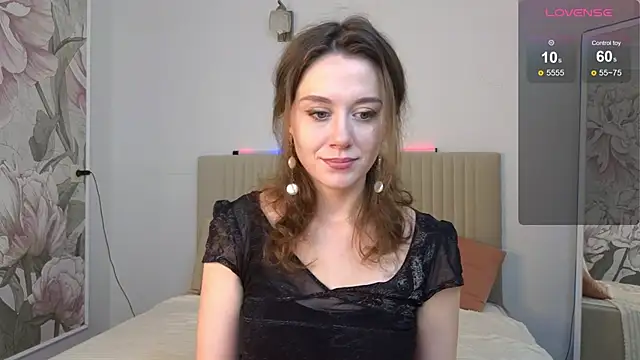 Snapshot of SkyHelen chatting on September 29, 4:52 am SkyHelen online show from September 29, 4:52 am