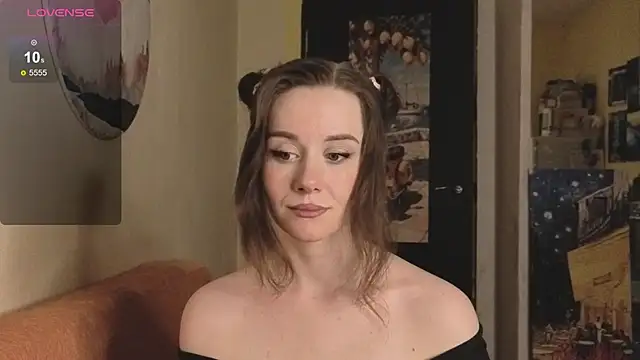 SkyHelen online show from April 13, 4:00 pm
