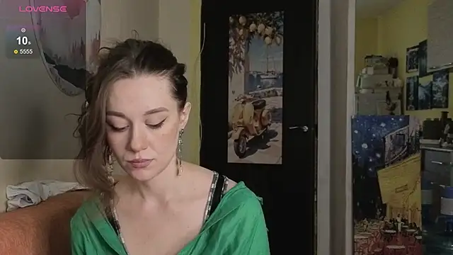 SkyHelen online show from April 10, 7:04 am