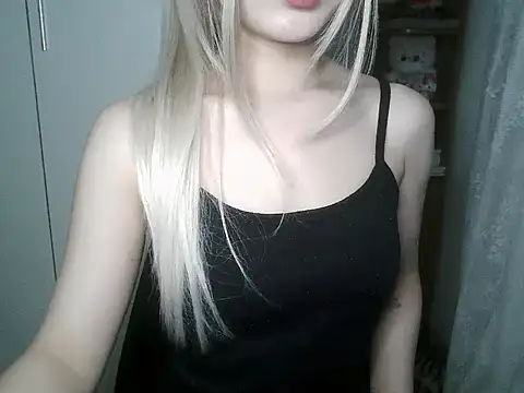 Annabelle-e online show from March 18, 6:31 pm