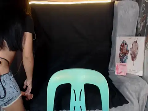 SerenityFoxx online show from November 9, 5:17 pm