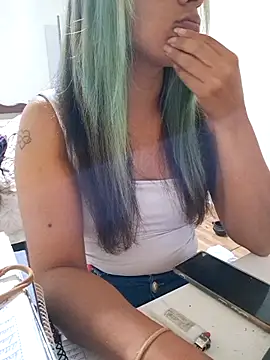 euahotmarii20 online show from October 27, 4:13 am