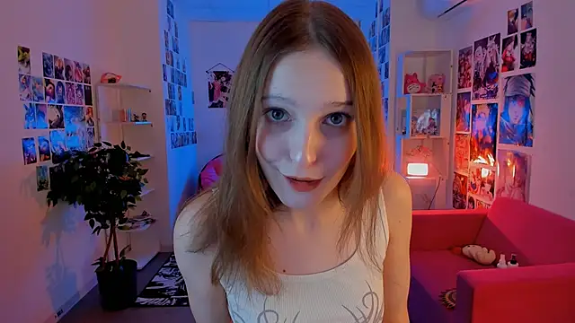 Snapshot of JenniferKiim chatting on February 5, 8:54 am JenniferKiim online show from February 5, 8:54 am