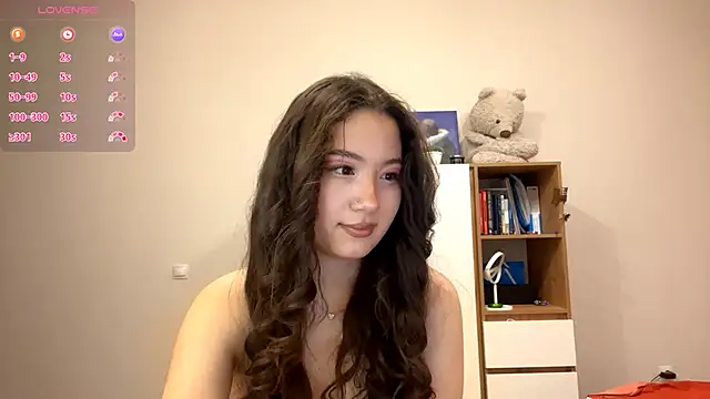 Sakuravice online show from November 12, 1:59 pm