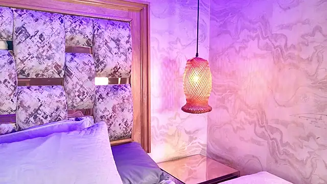 Snapshot of amy_greene chatting on February 25, 12:49 pm amy greene online show from February 25, 12:49 pm