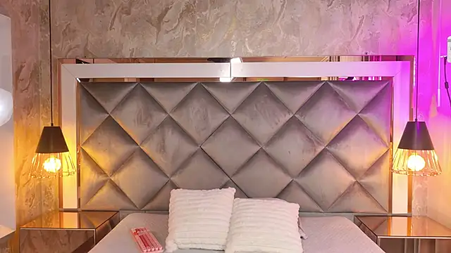 Snapshot of amy_greene chatting on October 1, 11:47 am amy greene online show from October 1, 11:47 am