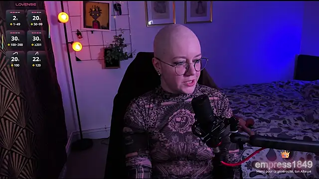 MossPrince online show from November 7, 4:22 pm