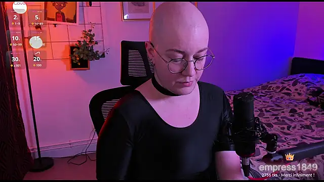 MossPrince online show from November 12, 5:50 pm