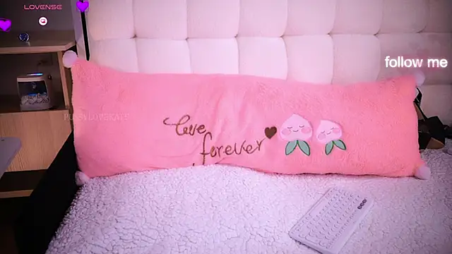 Pussylovekate online show from May 2, 3:01 am