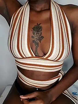 Snapshot of _Uphele chatting on September 23, 7:32 pm Uphele online show from September 23, 7:32 pm