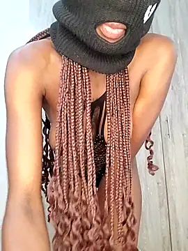 Snapshot of _Uphele chatting on December 17, 8:58 pm Uphele online show from December 17, 8:58 pm