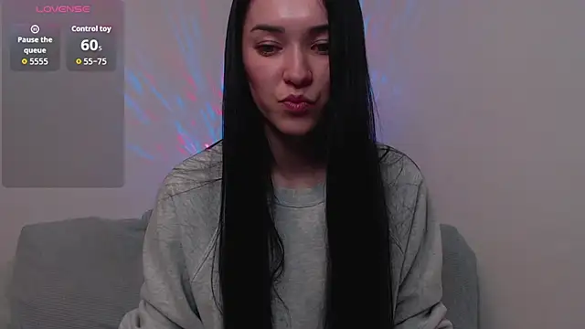Snapshot of Veliora chatting on October 5, 10:39 am Veliora online show from October 5, 10:39 am