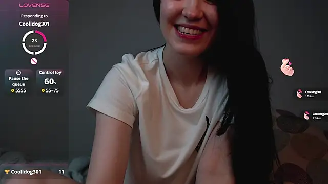 Veliora online show from November 11, 6:36 pm