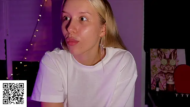 ElysiaXo online show from November 8, 10:13 pm