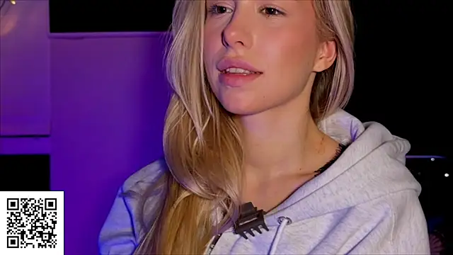 ElysiaXo online show from November 6, 10:14 pm