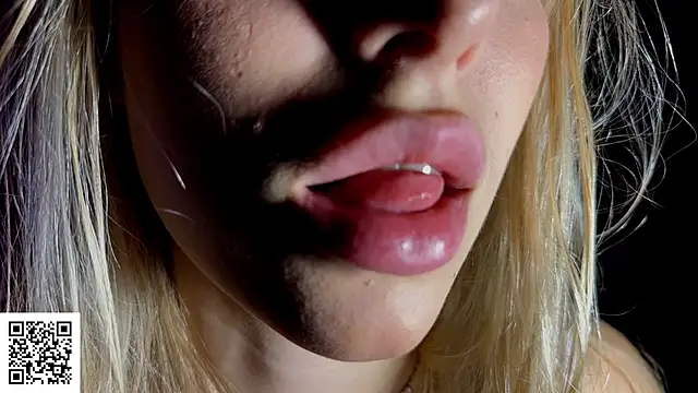 ElysiaXo online show from November 27, 3:29 am