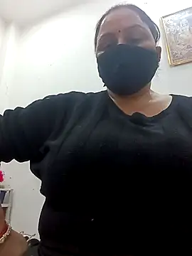 Rakhi sawant143 online show from November 9, 3:49 pm