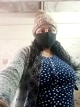 Snapshot of Rakhi_sawant143 chatting on January 13, 2:48 am Rakhi sawant143 online show from January 13, 2:48 am